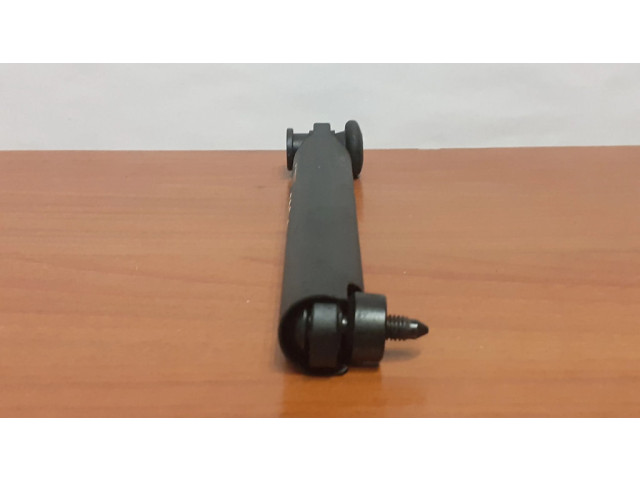 Пружина (пружины) задней крышки