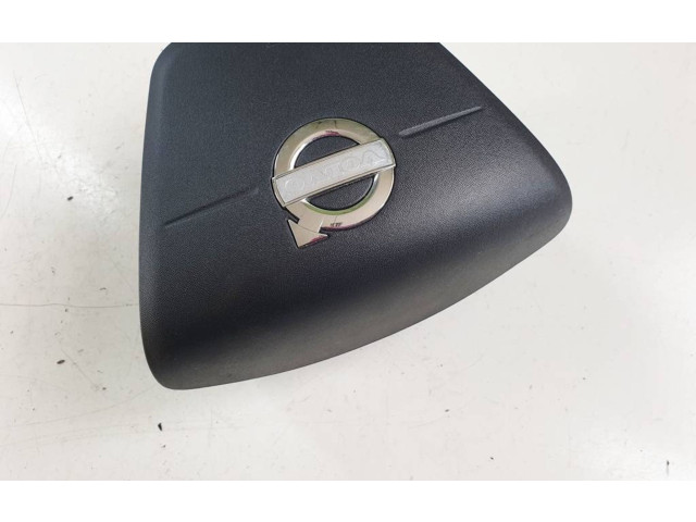 Подушка безопасности водителя P31332820, 34116424A   Volvo V70