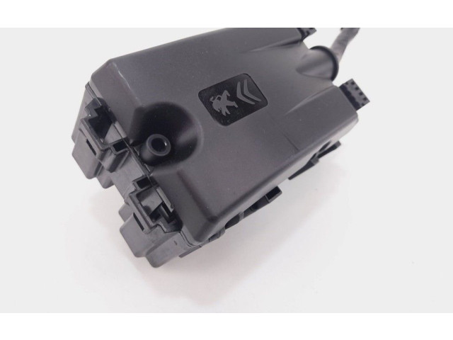 Блок предохранителей  9675730380, 9812661980   Peugeot 2008 II    
