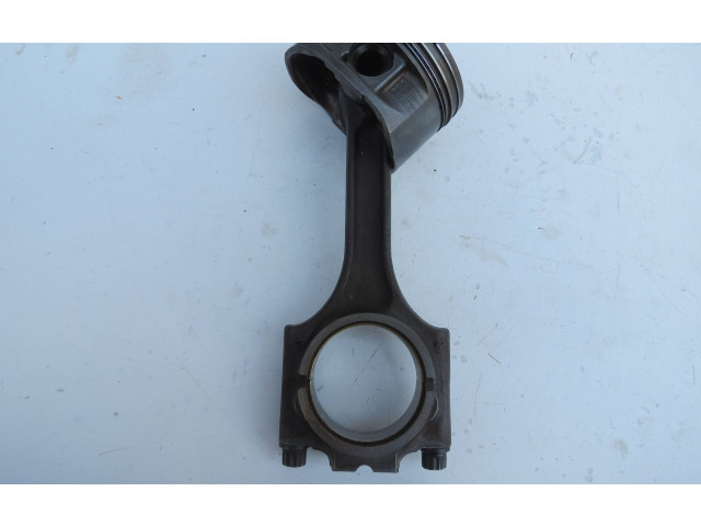  Поршень с шатуном    Volvo XC90  