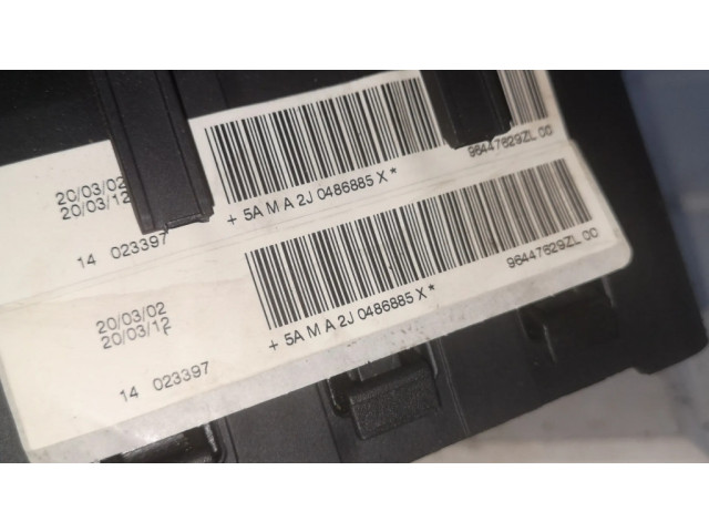 Подушка безопасности водителя 96447629ZL, 14023397   Citroen Xsara Picasso