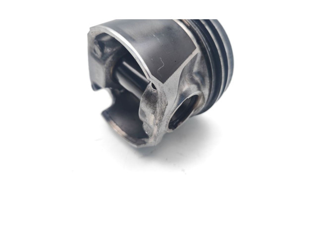 Поршень CFFB CFFB Volkswagen Golf SportWagen