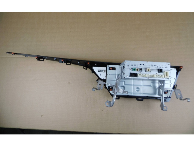 Pojistková skříňka Радио/ проигрыватель / навигация 8614033C80 Toyota Camry VIII XV70 2019