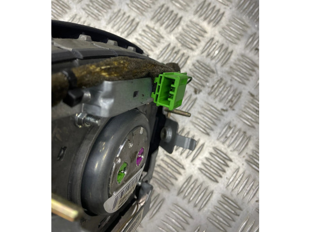 Подушка безопасности водителя 243022610006, 8684196   Volvo V70