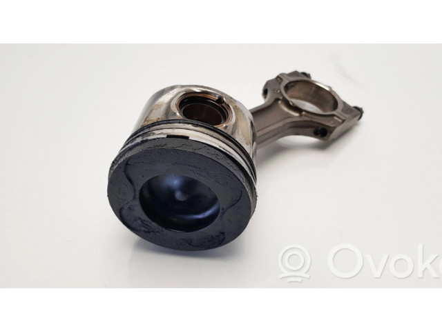 Поршень с шатуном BMW X5 E53 для дизельного двигателя 3.0