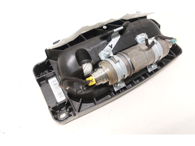 Подушка безопасности пассажира A1768600002   Mercedes-Benz A W176