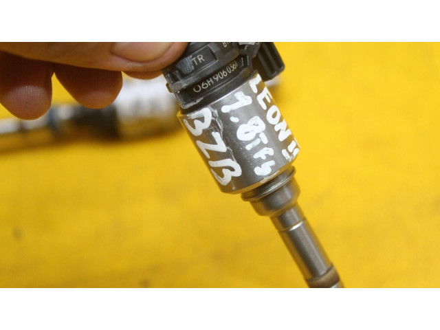 Форсунка 06H906036H    Skoda Yeti (5L)   