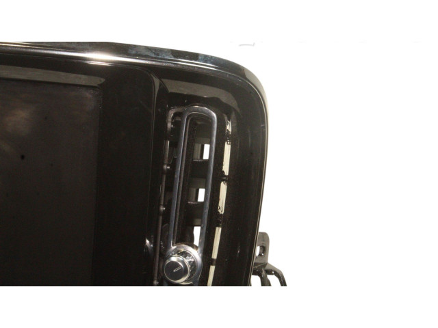 Дисплей 32247465, 31442627 Volvo XC40