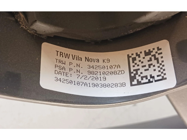 Руль Citroen Berlingo 2018 - года 98210208ZD, S24