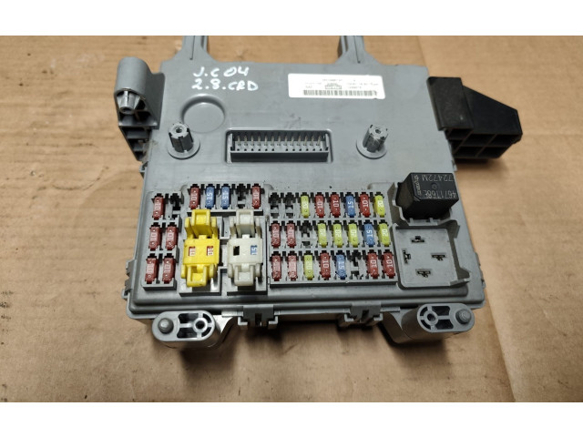 Блок предохранителей 56009987AF Jeep Cherokee III KJ