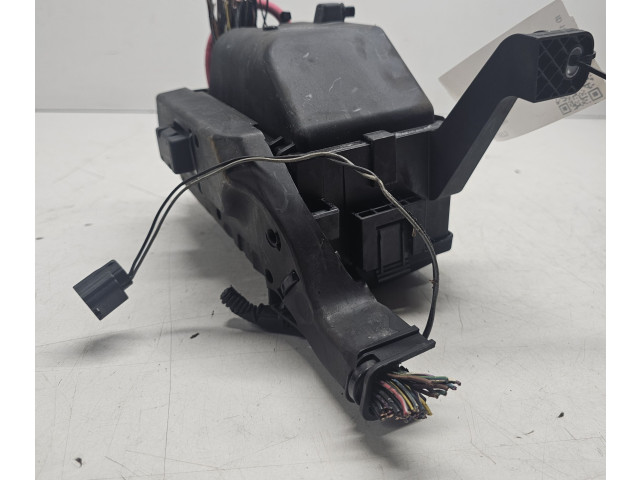 Блок предохранителей GX7314A076DA Jaguar XE