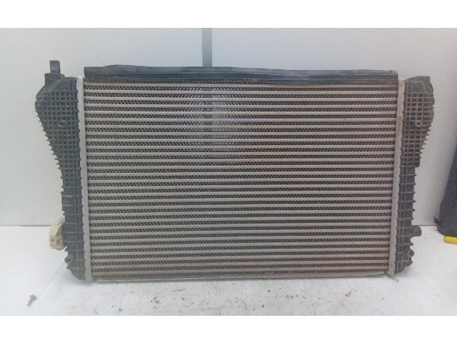 Интеркулер  1K0145803CA   Volkswagen Caddy 