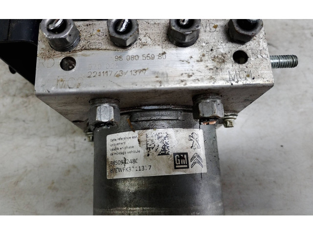 Блок АБС 9808055980   Citroen  C3 Aircross  2017 -  года