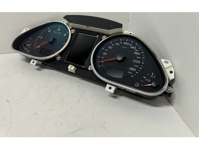 Přístrojová deska Audi Q7 4L 2007 4L0920930R