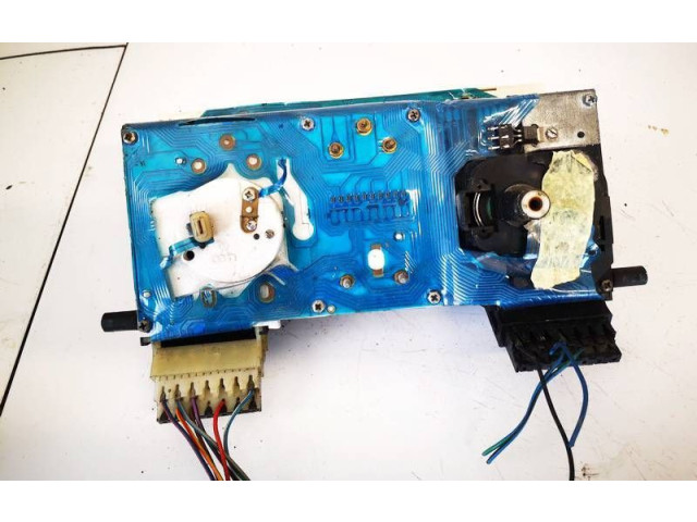 Панель приборов x161207770, 88481409 Volkswagen Golf II