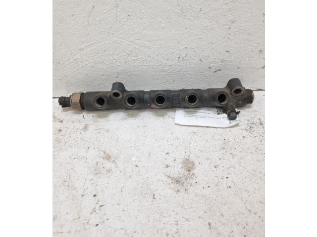 Vstřikovací lišta Toyota Previa (XR30, XR40) II