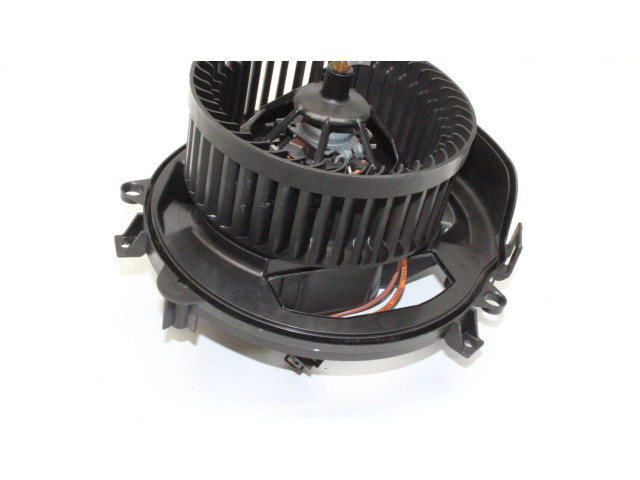 Вентилятор печки    5Q2819021C   Audi A3 S3 8V