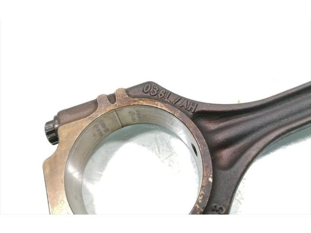 Шатун      Audi A3 S3 8P  