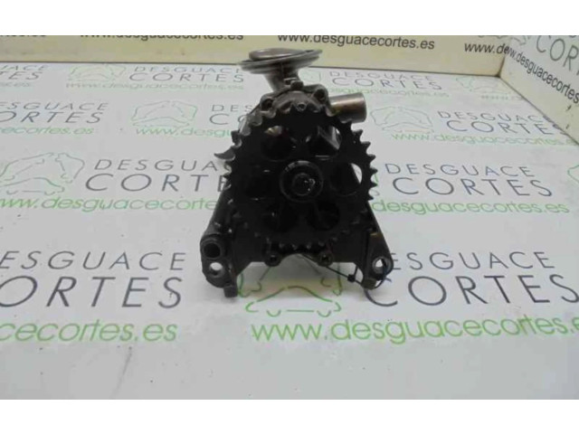 Масляный насос   030115105E  Volkswagen Golf III 