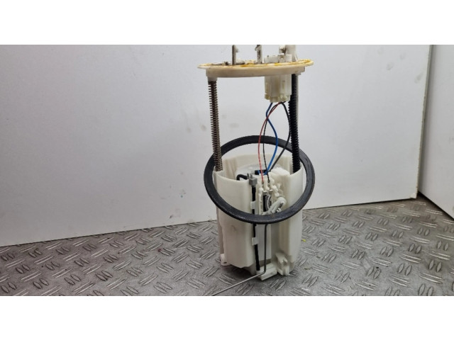 Насос топлива (в топливном баке)