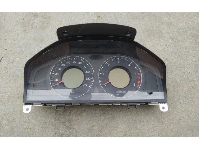 Панель приборов 31254535AA   Volvo V70       