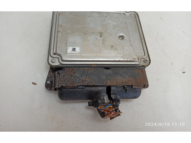 Блок управления двигателя 03L906018BR Skoda Yeti (5L)