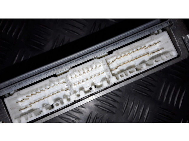 Блок управления двигателя 2758005092, RF3R18881A Mazda 626