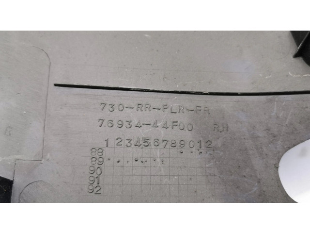 Отделка стойки (B) (верхняя)