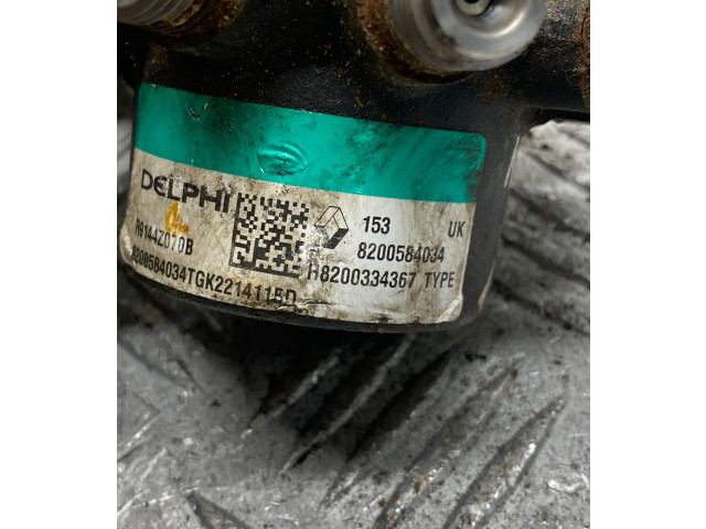 Топливная рампа 8200584034, 8200379933 Renault Kangoo II