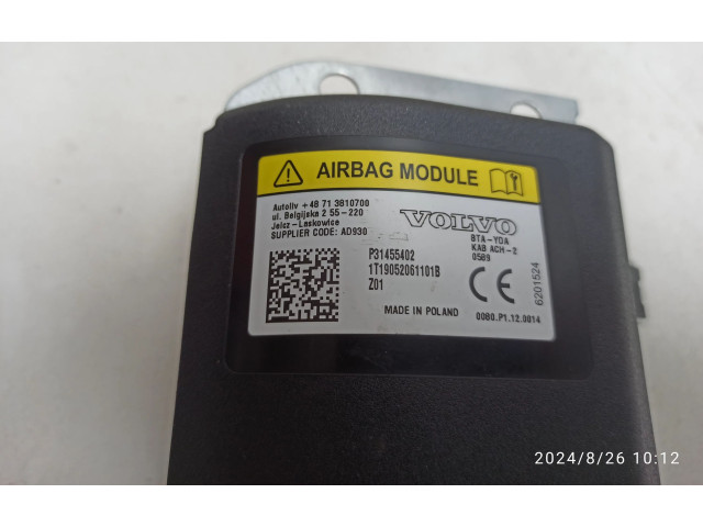 Подушка безопасности для колен P31455402 Volvo XC40