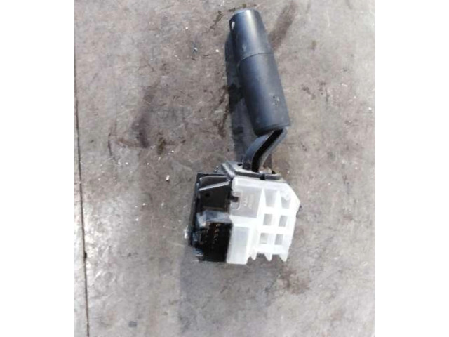 Ручка стеклоочистителей Mazda 3 I