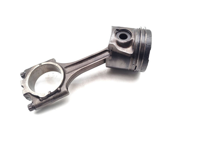 Поршень с шатуном D5244T4 D5244T4 Volvo XC90