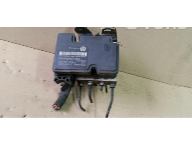 Блок АБС 2K0907379A Volkswagen Caddy 2004 - 2010 года