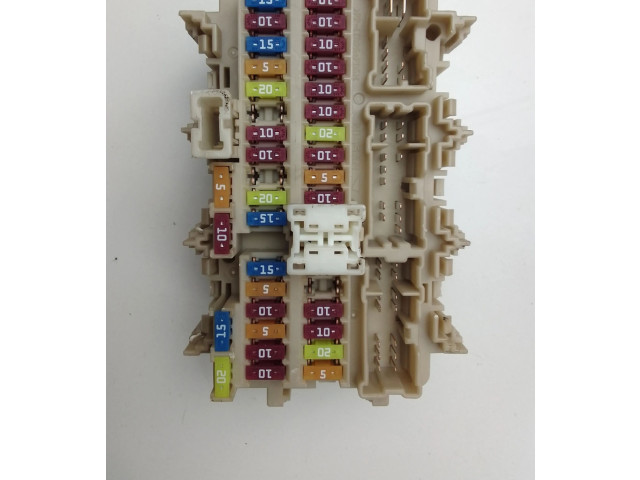 Pojistková skříňka 4KJ0AC5876 Nissan Navara D23 2017