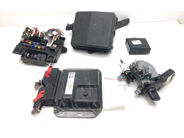 Блок управления двигателем Блок управления 1860B810   Mitsubishi Outlander