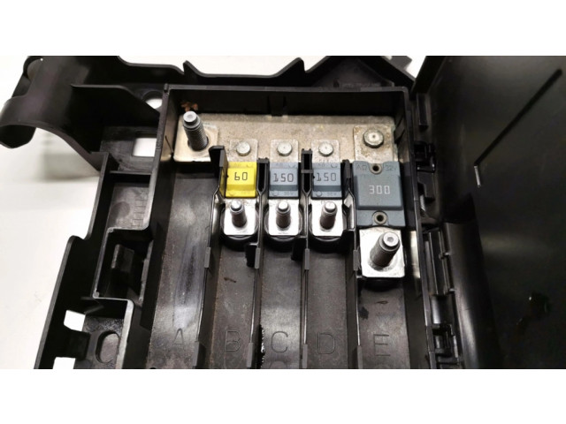 Блок предохранителей 4KE937517A Audi e-tron
