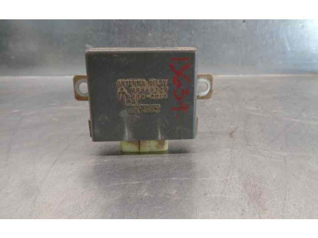 Блок предохранителей MB665709, 1650002010 Mitsubishi Montero