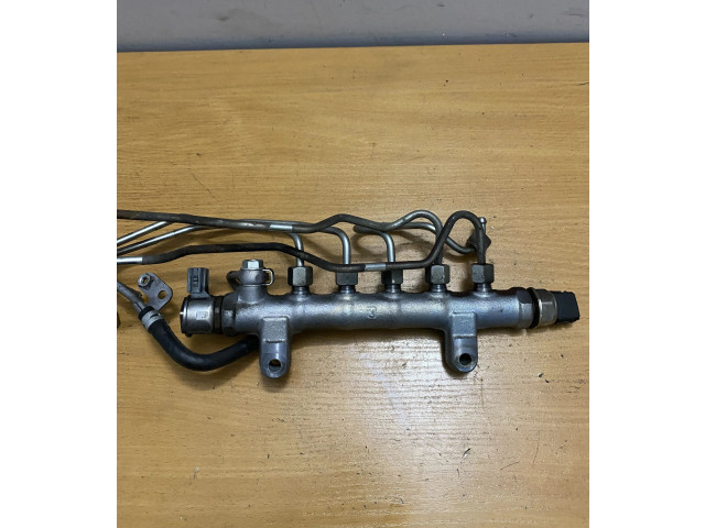 Vstřikovací lišta 16670AA030, A5670 Subaru Outback