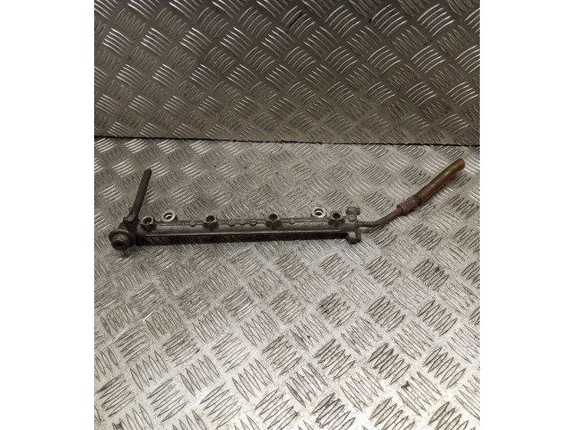 Топливная рампа 37712B   Mitsubishi Space Runner  