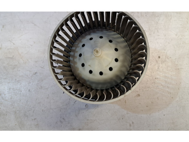 Вентилятор печки 65368130, 52400177 Chevrolet Tahoe