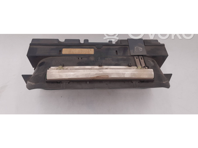 Панель приборов 87001262 Volkswagen Golf III