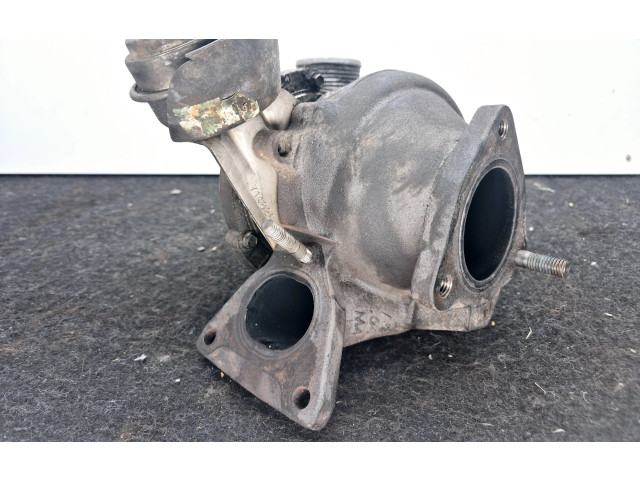  Турбина Volvo S60  8653146, GT2052V   для двигателя D5244T      