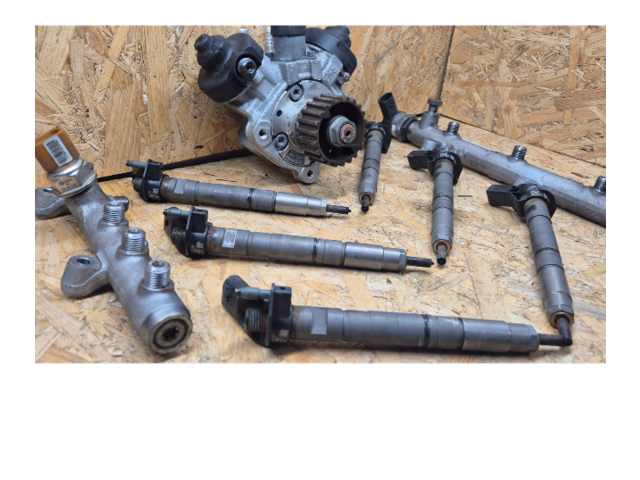 Vstřikovač 059130277AR, 059130090AH Audi Q7 4L Ccwa