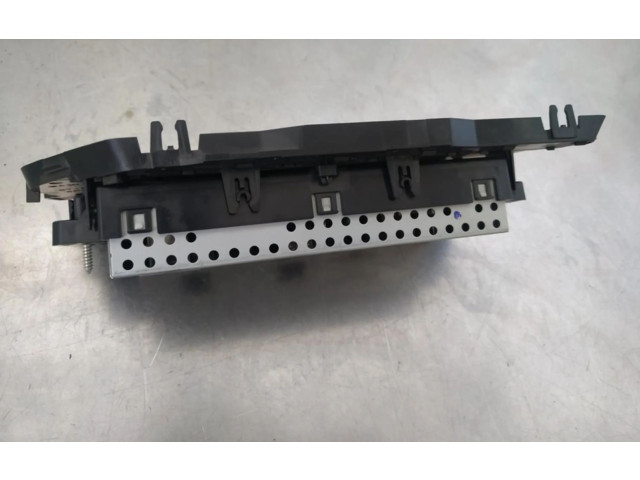 Экран/ дисплей / маленький экран Mercedes-Benz GLK (X204)