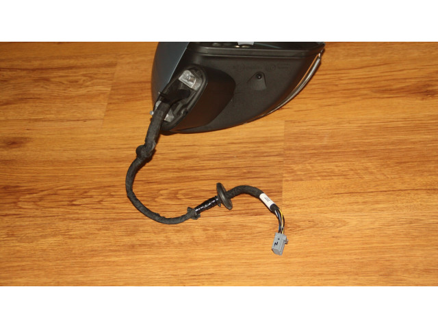 Зеркало электрическое Volvo XC40 - года