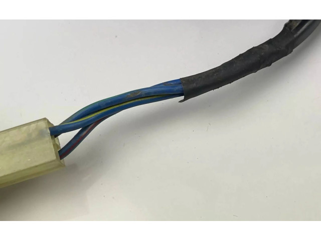 Zámek zadních dveří E13013397 KIA Sportage 2003