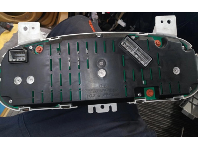 Панель приборов    KIA Pro Cee'd I       