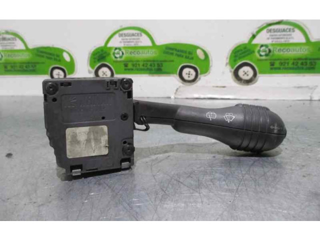 Ручка стеклоочистителей 7700832722, 61570014   Renault Twingo I