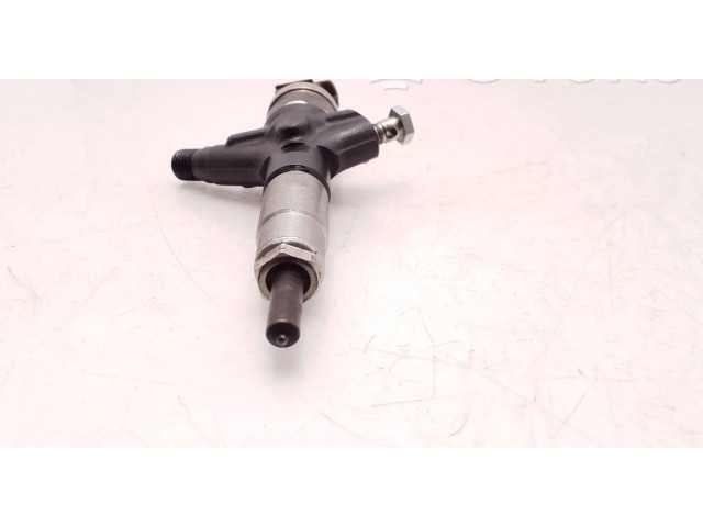 Vstřikovač 16613AA030, 04M06990 Subaru Legacy