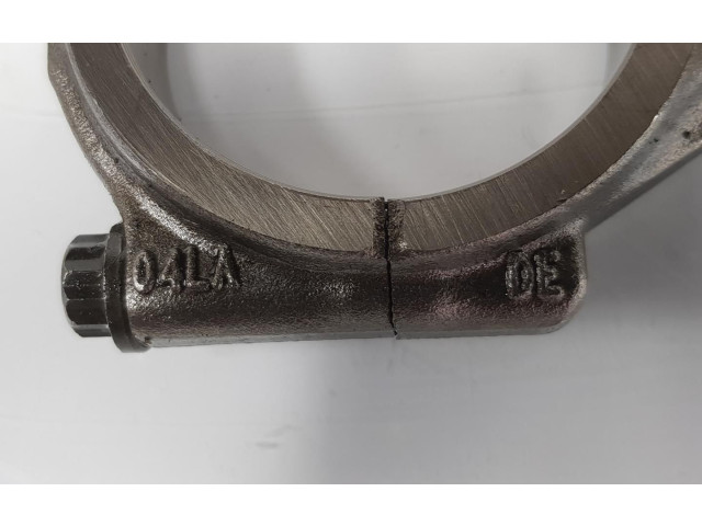 Шатун  04L105401A, 04L105401A    Audi A3 S3 8V  
